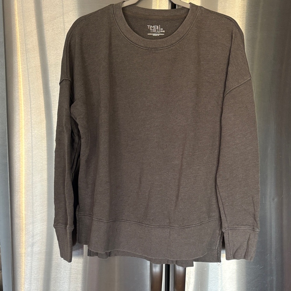 Time and Tru Olive Green Crewneck Pullover